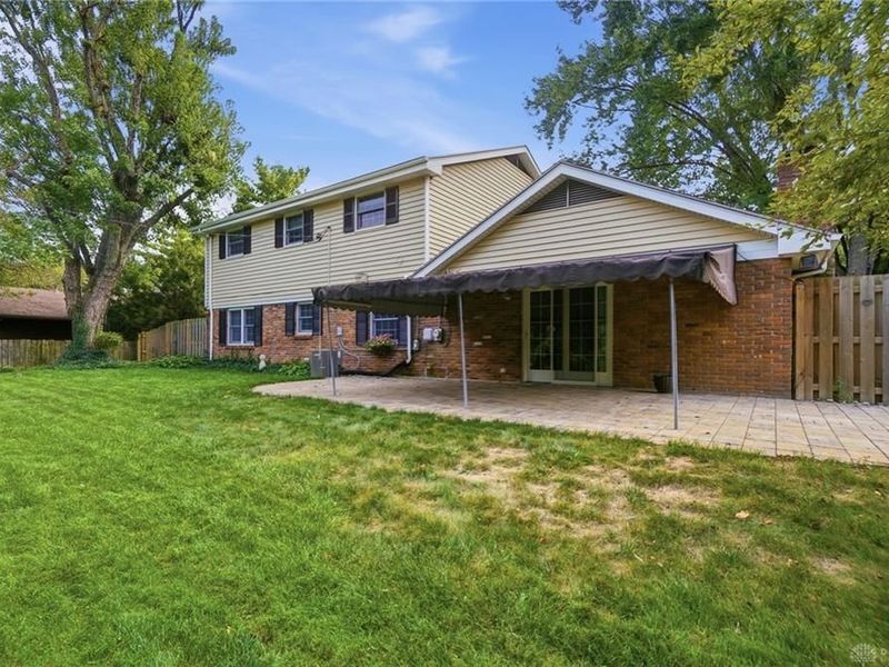 2933 Meadow Park Drive, Kettering, OH 45440 Photo 8