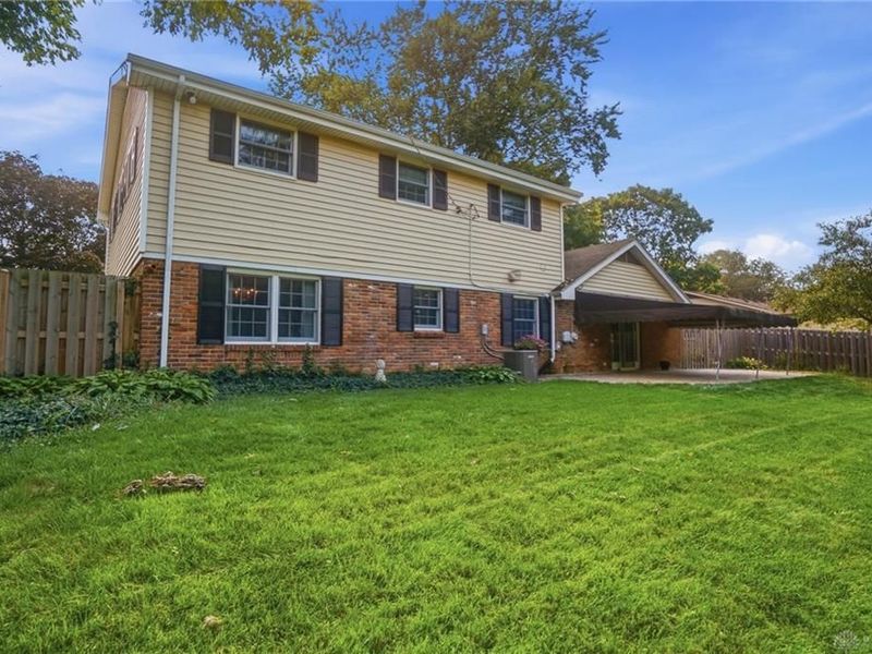 2933 Meadow Park Drive, Kettering, OH 45440 Photo 9