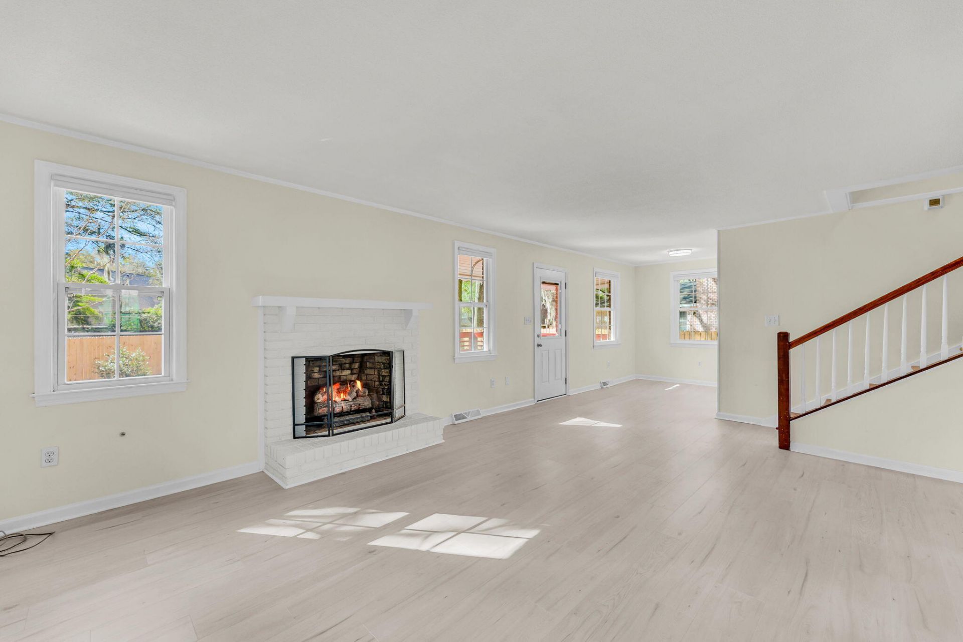 621 Fort Johnson Road Photo 37