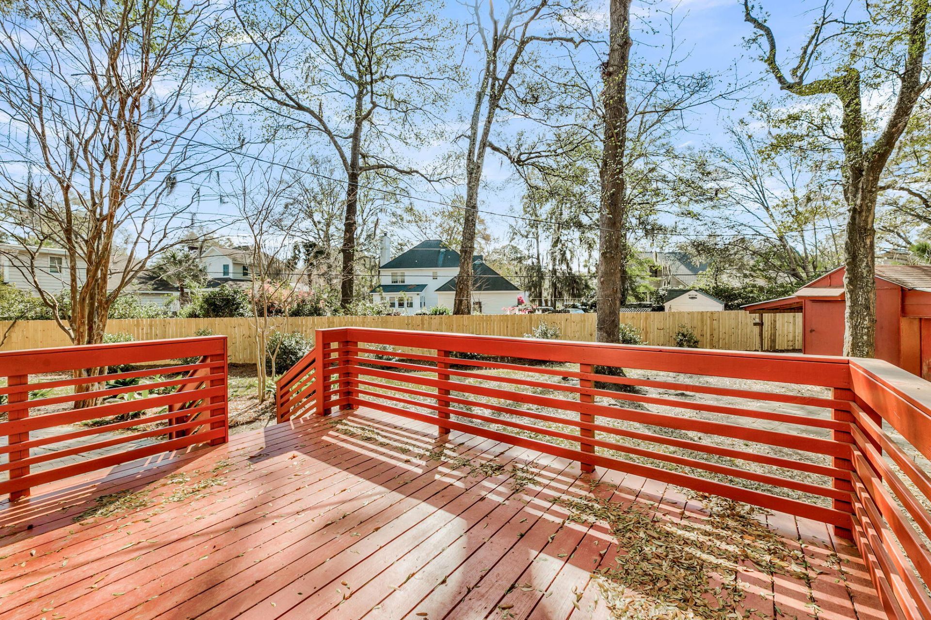 621 Fort Johnson Road Photo 9