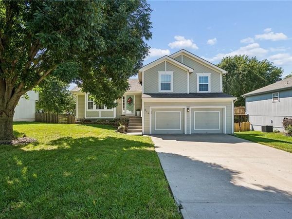 819 NE 116th Terrace, Kansas City, MO 64155