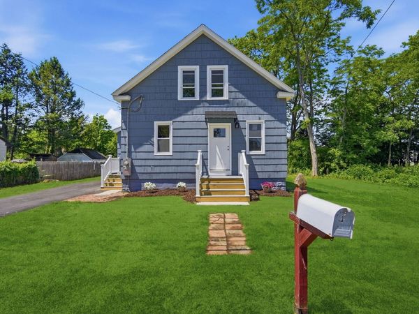 4 Wilson Str, Wilbraham, MA 01095