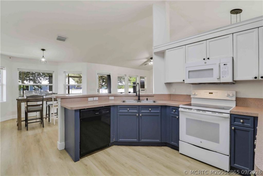 5901 Hickory Drive , Fort Pierce, FL 34982 Photo