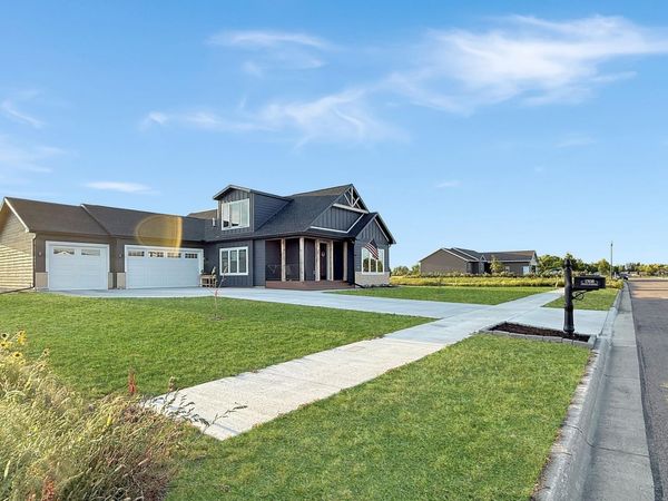 1508 Ellis Avenue, Marshall, MN 56258