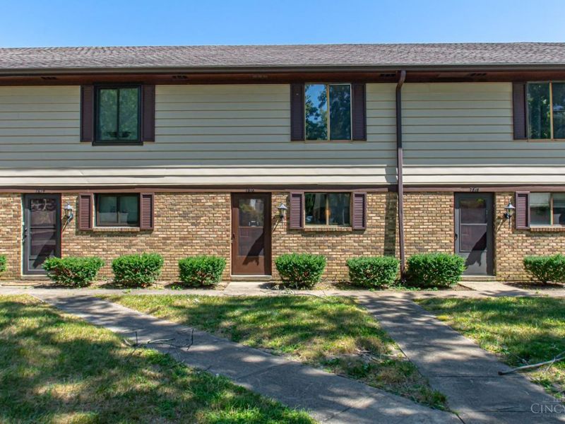 7816 Betsy Ross Circle, Washington Township, OH 45459 Photo 1