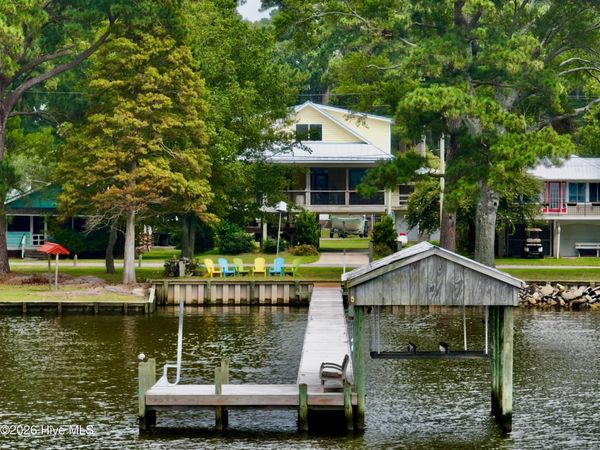 998 Bayview Road , Bath, NC 27808