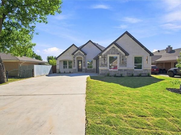 1606 Avenue, Grand Prairie, TX 75051