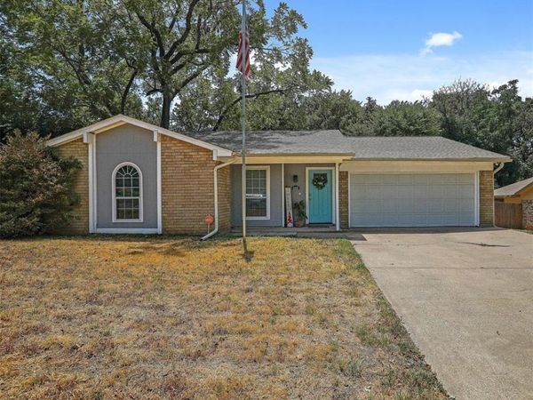 6306 Orchard Hill Drive, Arlington, TX 76016