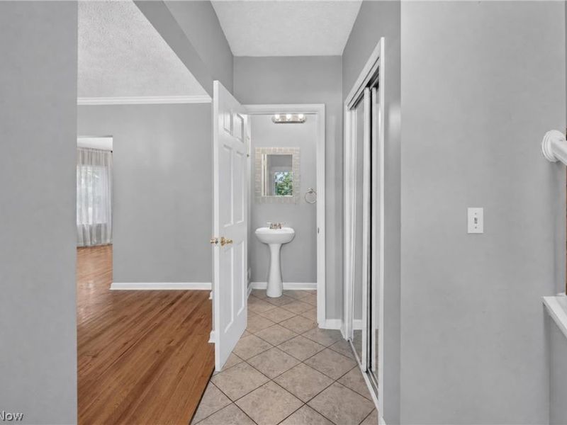 19289 Westwood Drive, Strongsville, OH 44149 Photo 19