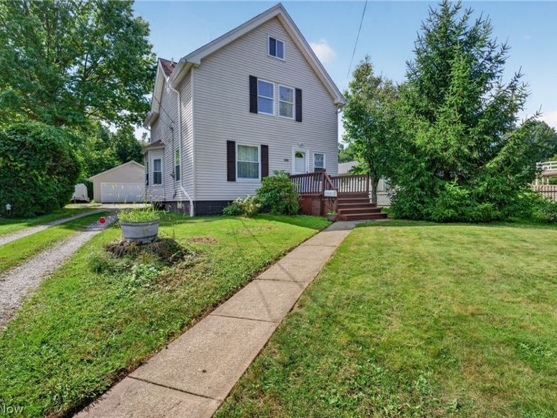 19289 Westwood Drive, Strongsville, OH 44149 Photo 3