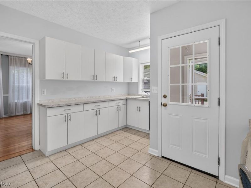 19289 Westwood Drive, Strongsville, OH 44149 Photo 9