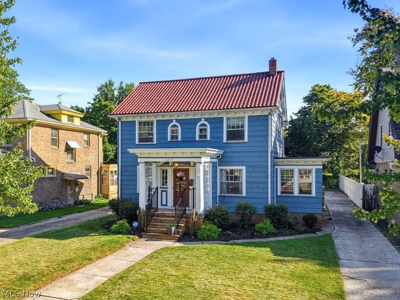 16203 Lucille Avenue, Cleveland, OH 44111 Photo 2