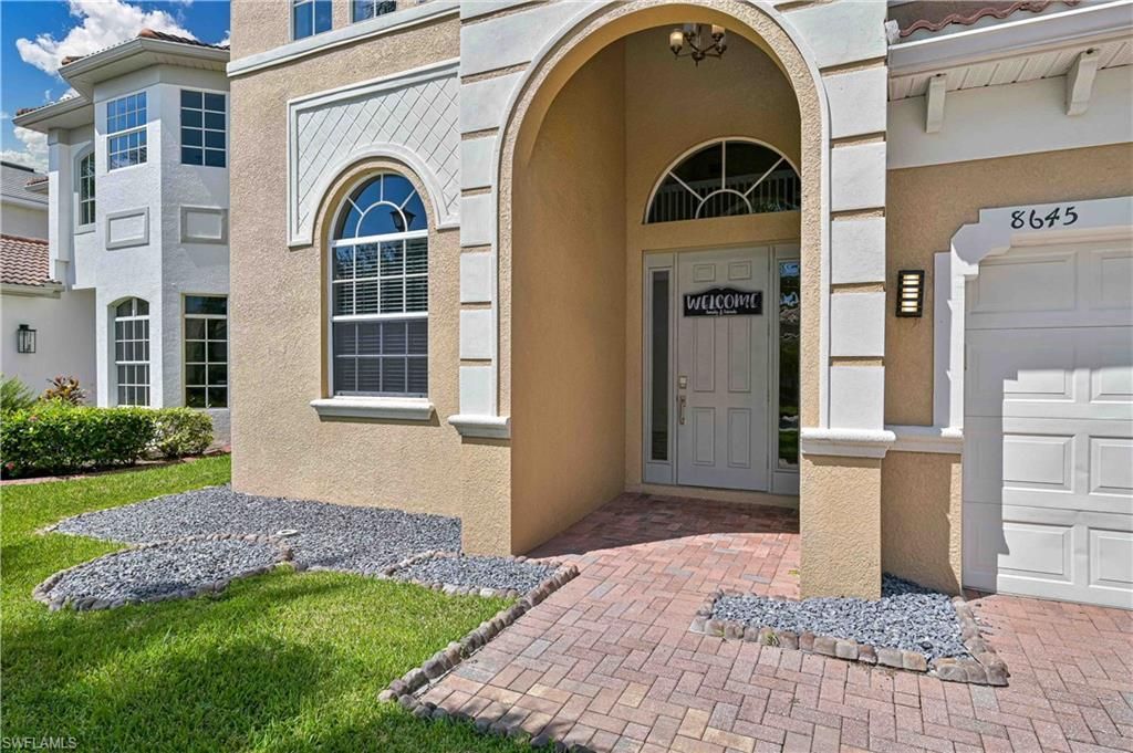 8645 Pegasus Dr, Lehigh Acres, FL 33971 Photo