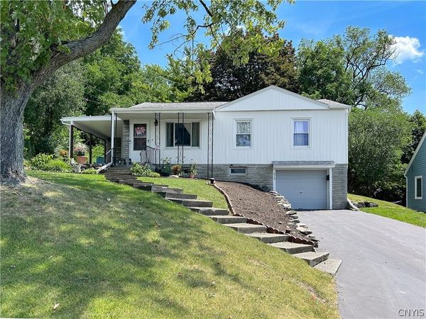 619 Scarboro Drive, Syracuse, NY 13209