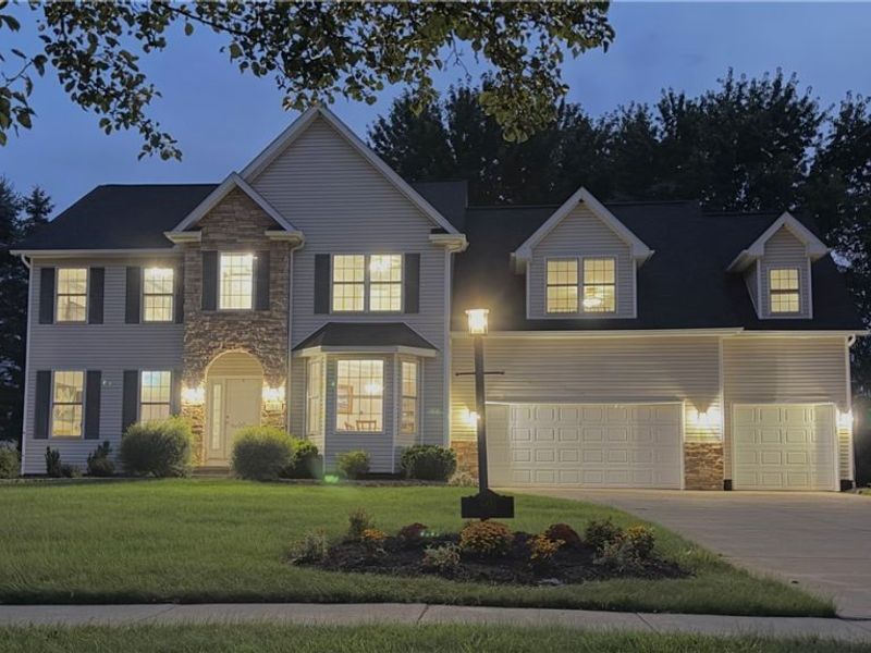 5831 Emerald Lakes Drive, Medina, OH 44256 Photo 2
