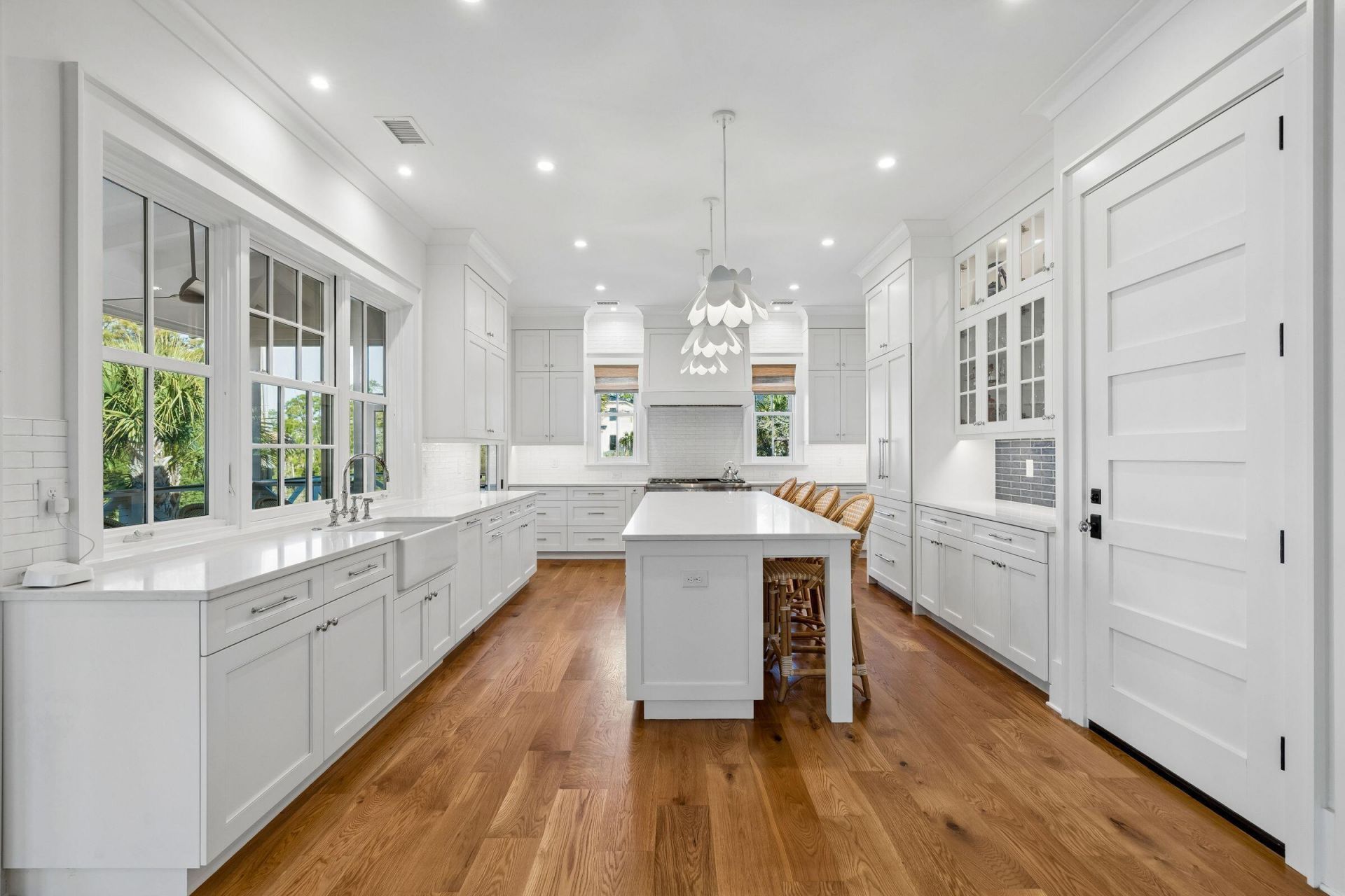 720 W Ashley Avenue Photo 32