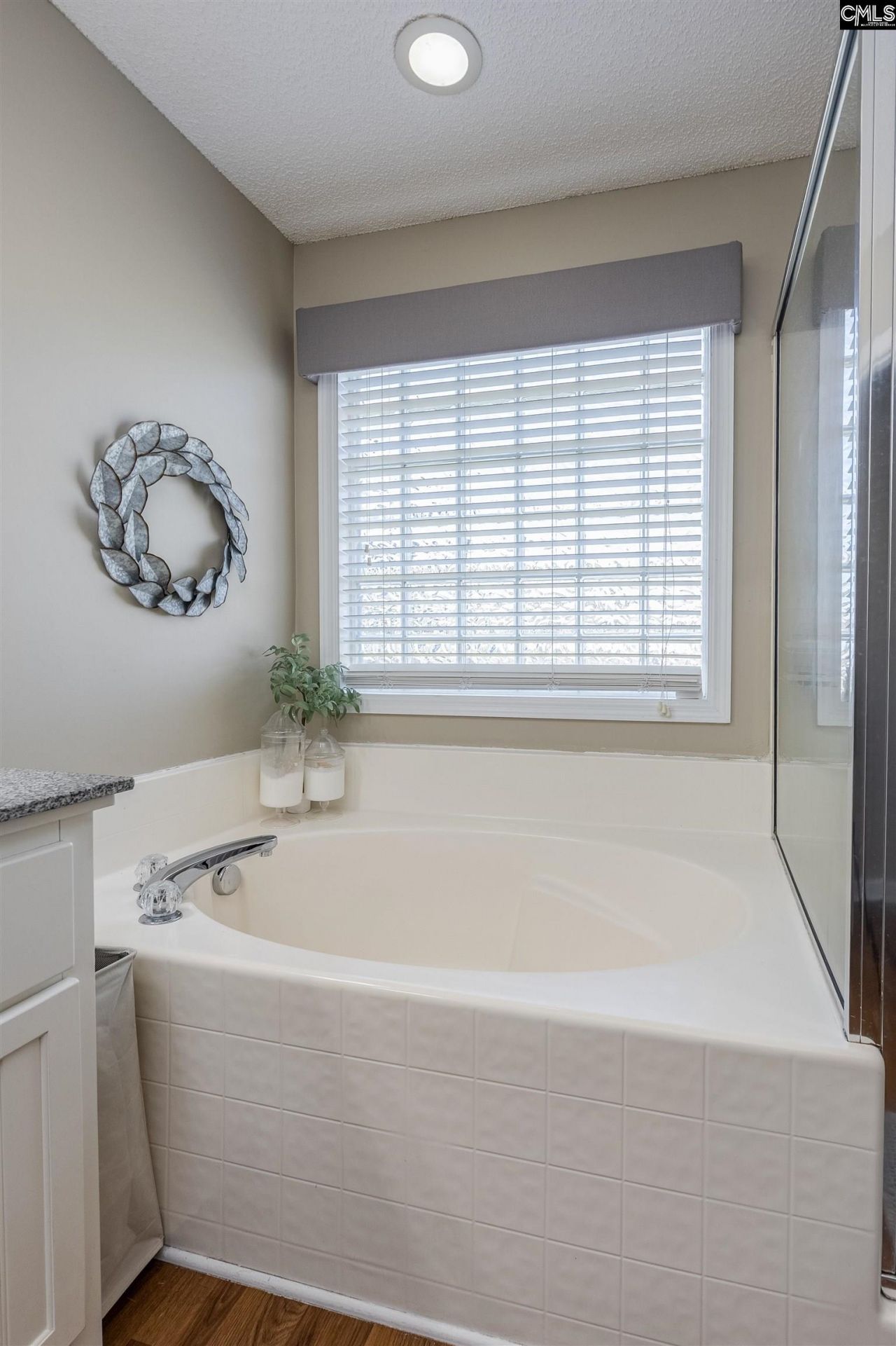 36 Leatherwood Drive  Photo 32
