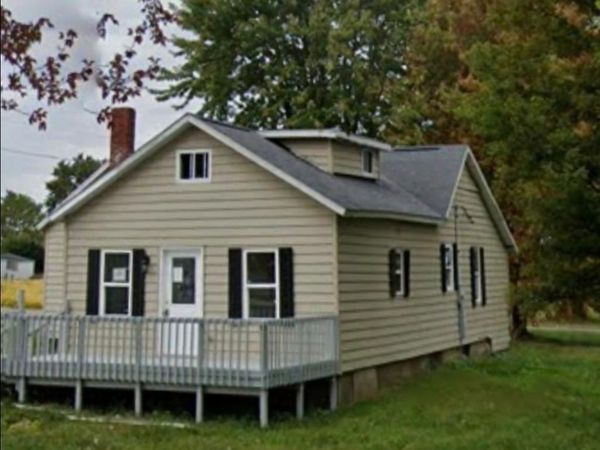 1158 E Summit Street, Wawaka, IN 46794
