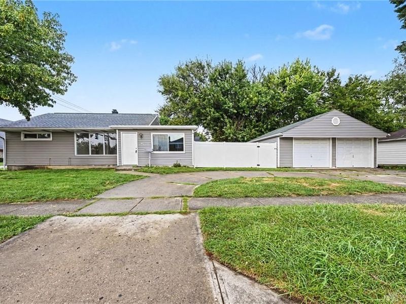 2151 S Smithville, Kettering, OH 45420 Photo 1