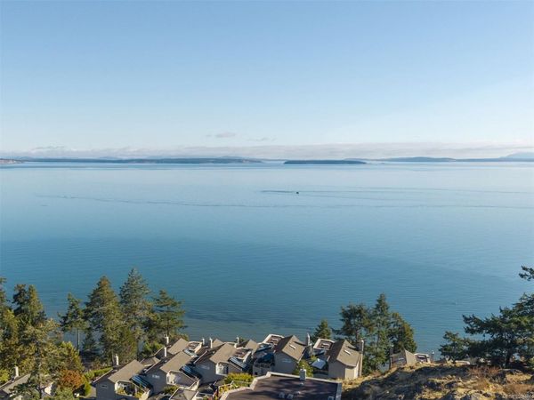 4771 Cordova Bay Rd , Unit #1, Saanich, BC V8Y 2J7