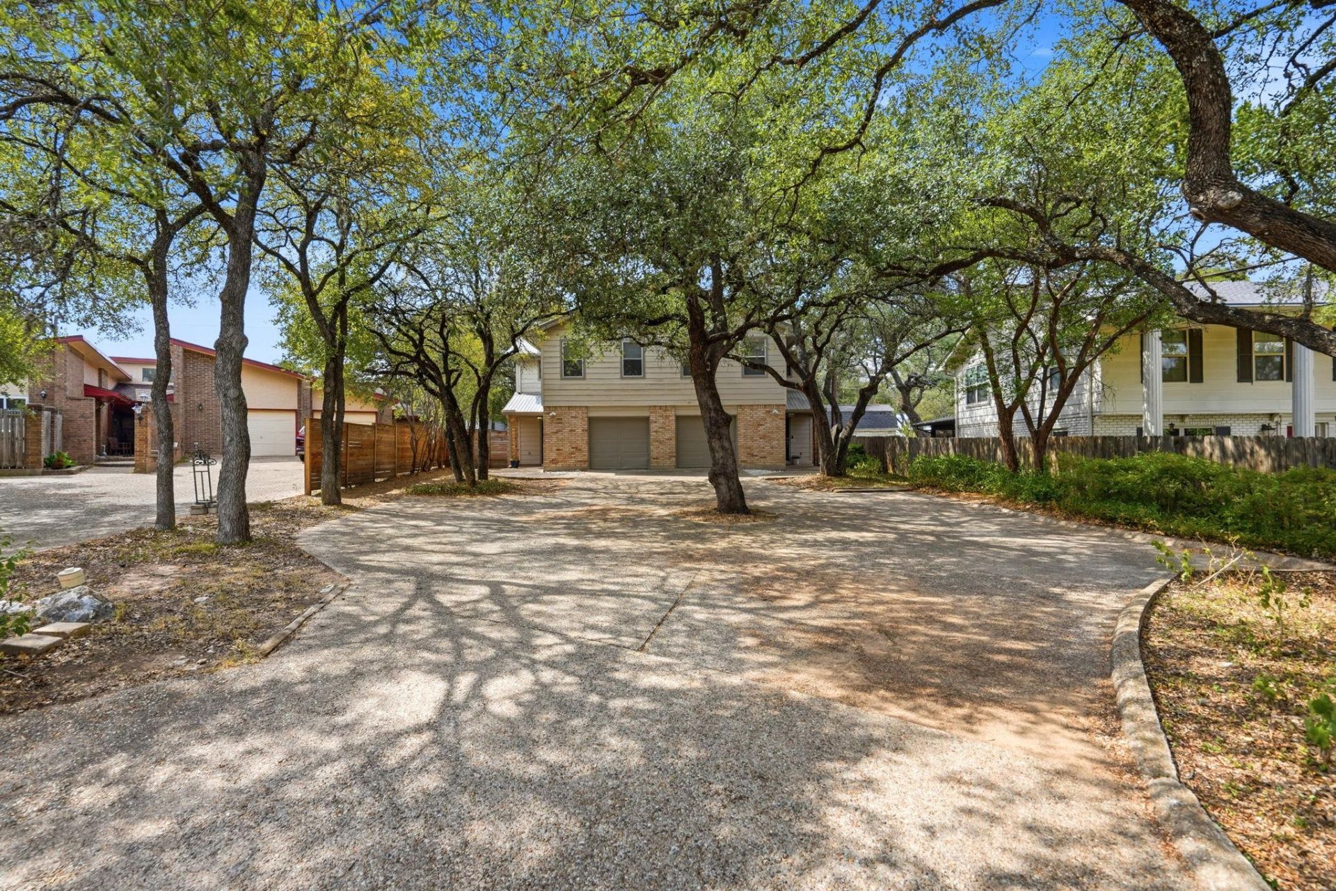 8604 Willowick Dr, Austin, TX 78759 Main Photo