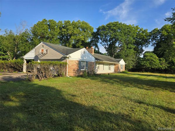 20719 Kennoway Circle , Beverly Hills Village, Mi 48025