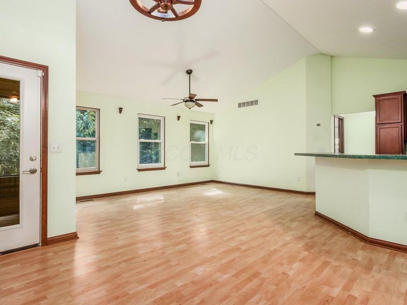 3080 Winchester Southern Road , Canal Winchester, OH 43110 Photo 17