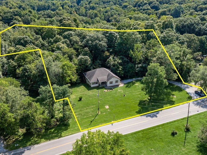 3080 Winchester Southern Road , Canal Winchester, OH 43110 Photo 2