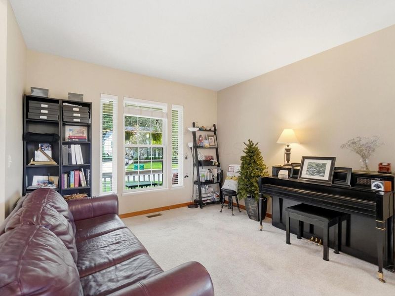 626 Greenwood Loop, Newark, OH 43055 Photo 5