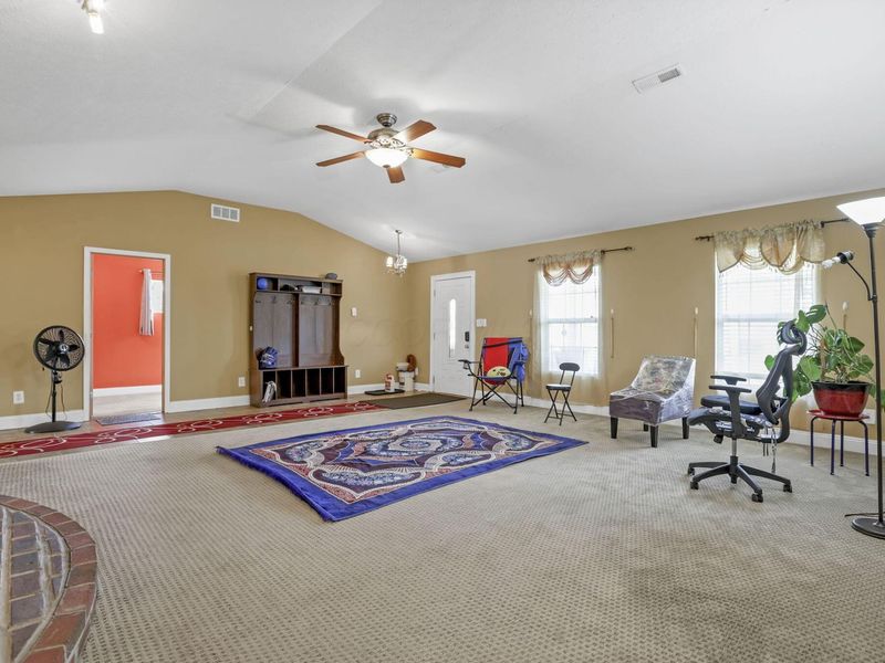 936 Binns Boulevard , Columbus, OH 43204 Photo 7