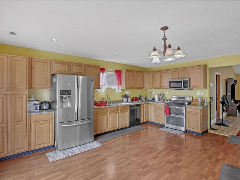 936 Binns Boulevard , Columbus, OH 43204 Photo 8