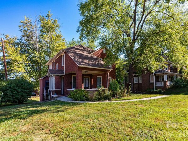 16 Gracelyn Road, Asheville, NC 28804