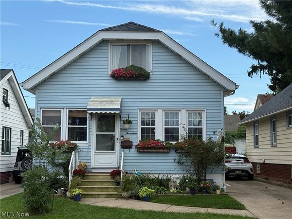 1517 Granby Avenue, Cleveland, OH 44109