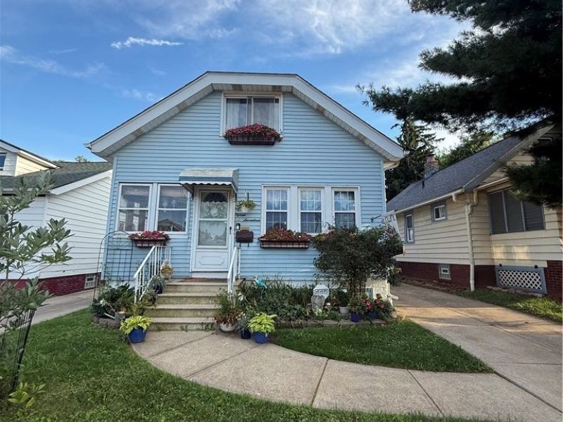1517 Granby Avenue, Cleveland, OH 44109 Photo 1