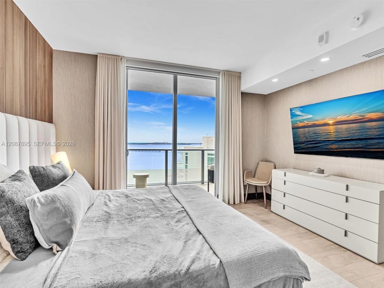 1300 NE Brickell Bay Dr, Unit 2905, Miami, FL 33131 Photo