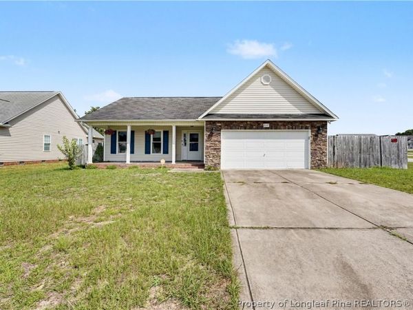 2117 Feathercombe Court, Fayetteville, NC 28306