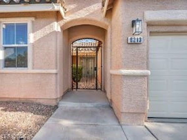 8213 Weeping Springs Avenue , Las Vegas, NV 89131