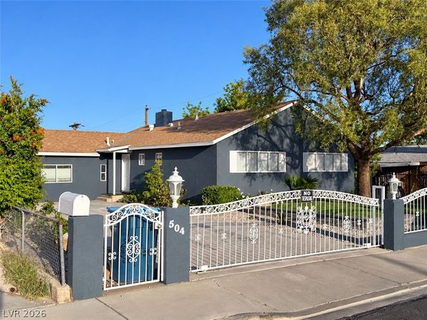 504 Falcon Lane , Las Vegas, NV 89107