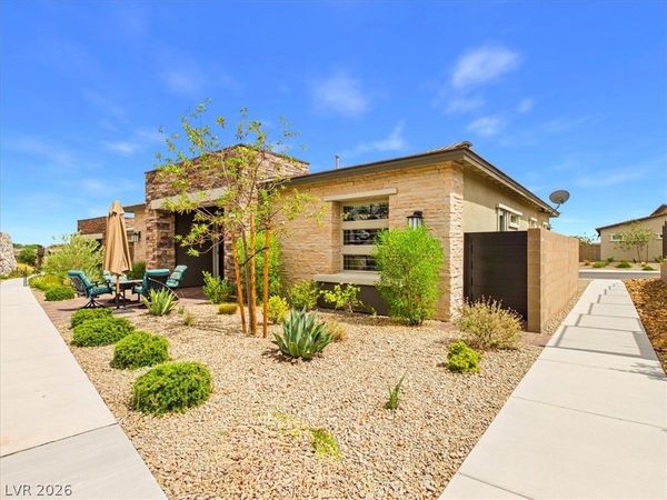 921 Woodburn Lane , Las Vegas, NV 89138