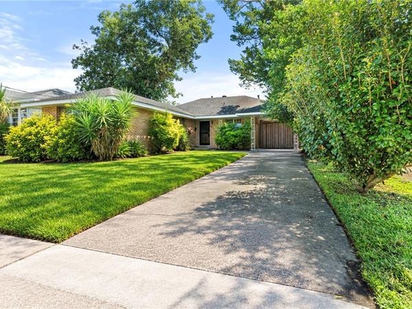 529 OAKLAWN Drive, Metairie, LA 70005
