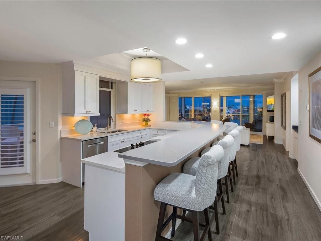 9790 Gulf Shore Dr, Unit 204, Naples, FL 34108 Photo