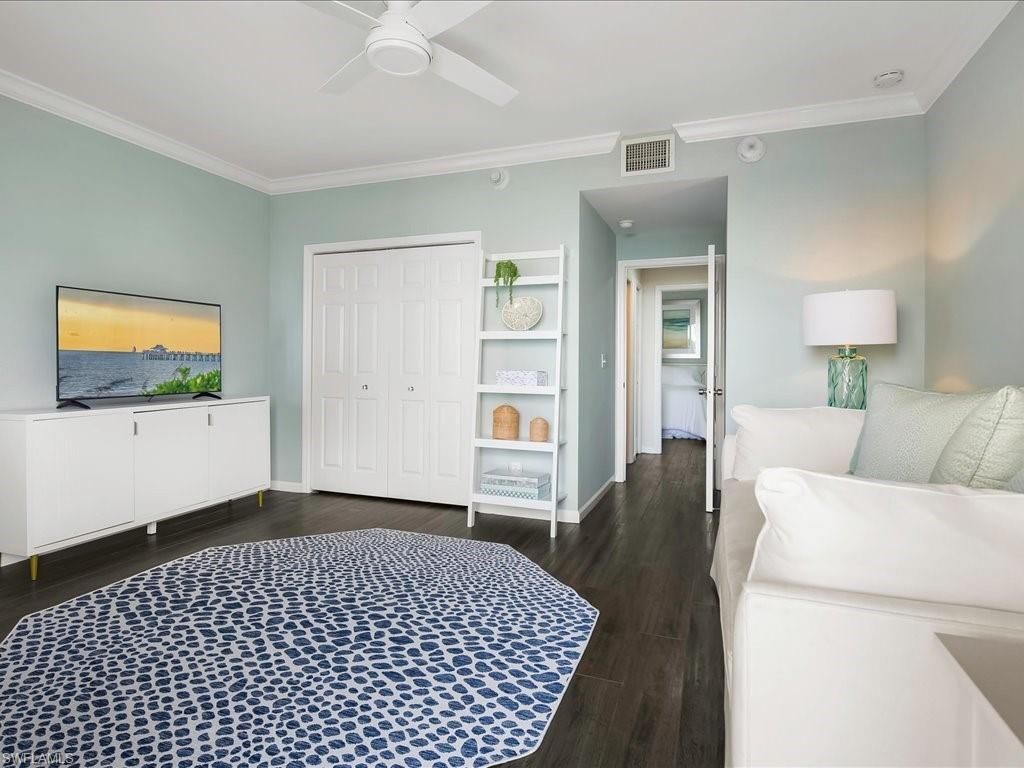 9790 Gulf Shore Dr, Unit 204, Naples, FL 34108 Photo