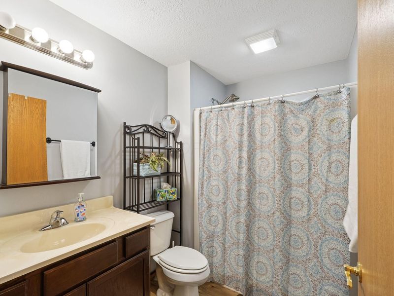 321 Ashley Lane , West Jefferson, OH 43162 Photo 17