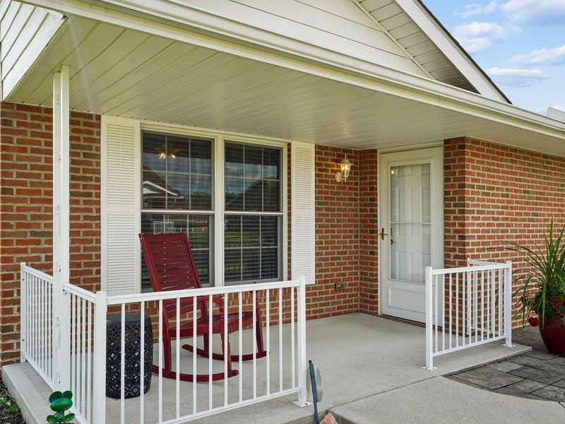 321 Ashley Lane , West Jefferson, OH 43162 Photo 3