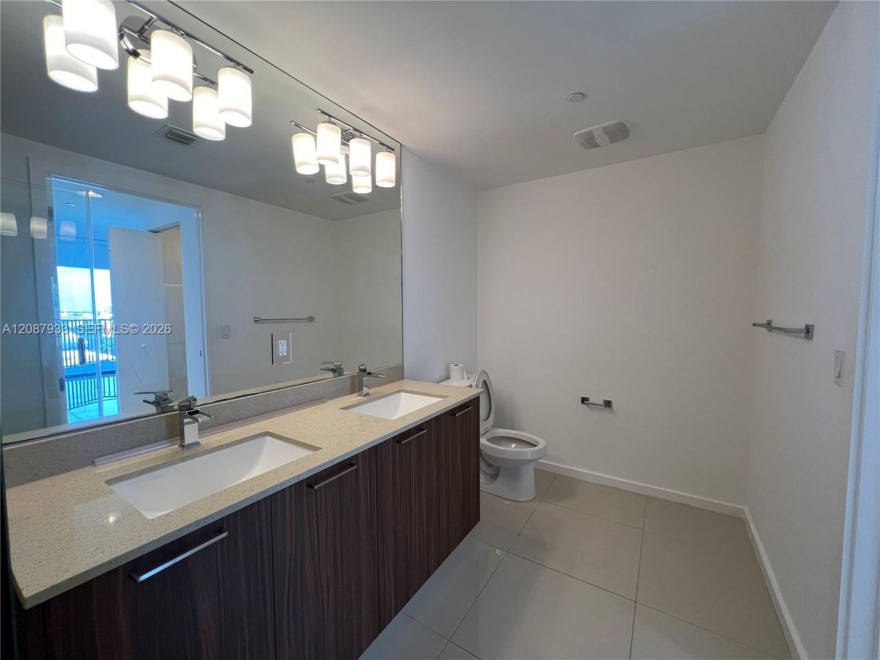 5300 Paseo Blvd, Unit 711, Doral, FL 33166 Photo