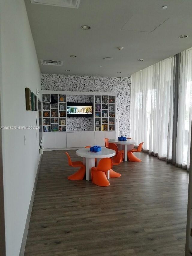 5300 Paseo Blvd, Unit 711, Doral, FL 33166 Photo