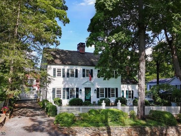 8 Joliet Street, Tewksbury, NJ 08858