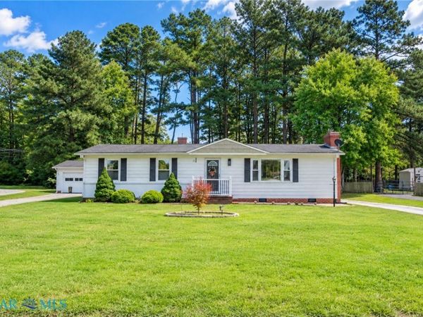 186 Pine Hall Road , Mathews, VA 23109