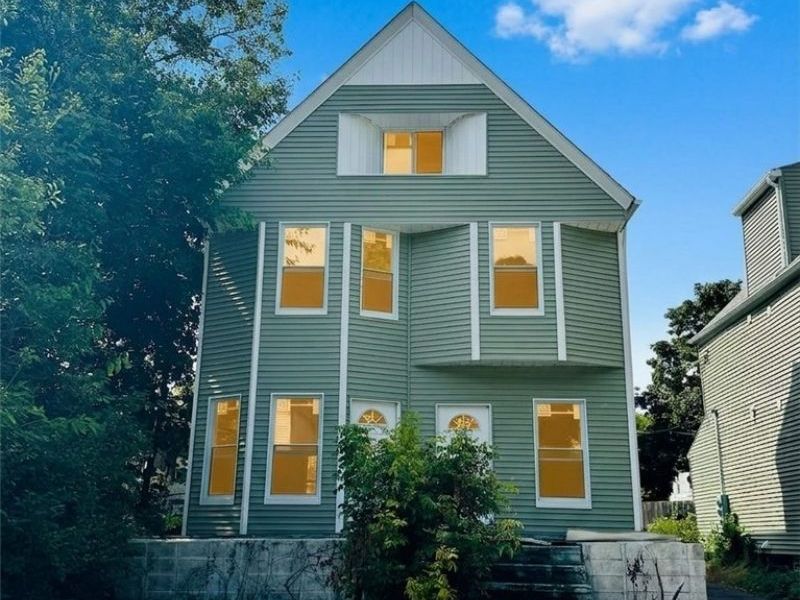 2326 E 95th Street, Cleveland, OH 44106 Photo 1