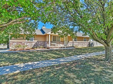 3502 N Governeour St, Wichita, KS 67226